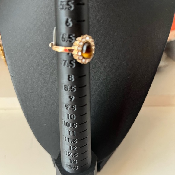Ladies Sz 7 Fashion gold tone Ring with tiger eye stone - Picture 6 of 7